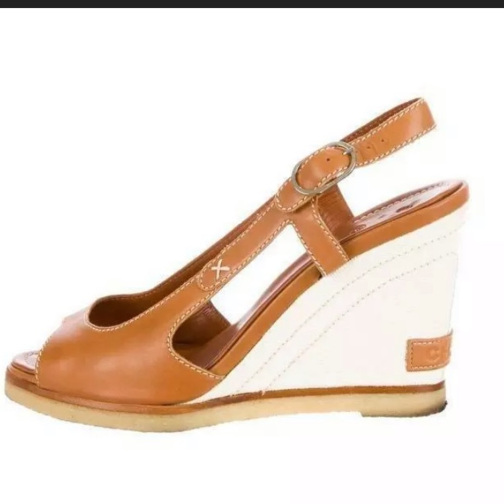 🎉HP AUTH CHANEL Tan Leather Slingback Wedge Heel